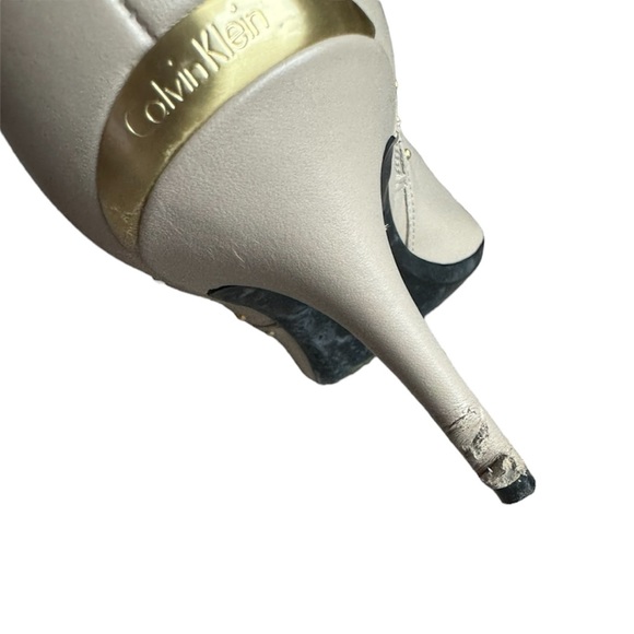 Calvin Klein Grazia Leather Ankle Pointy Toe Boot Size Womens US 8 / EU 38 - Picture 10 of 12